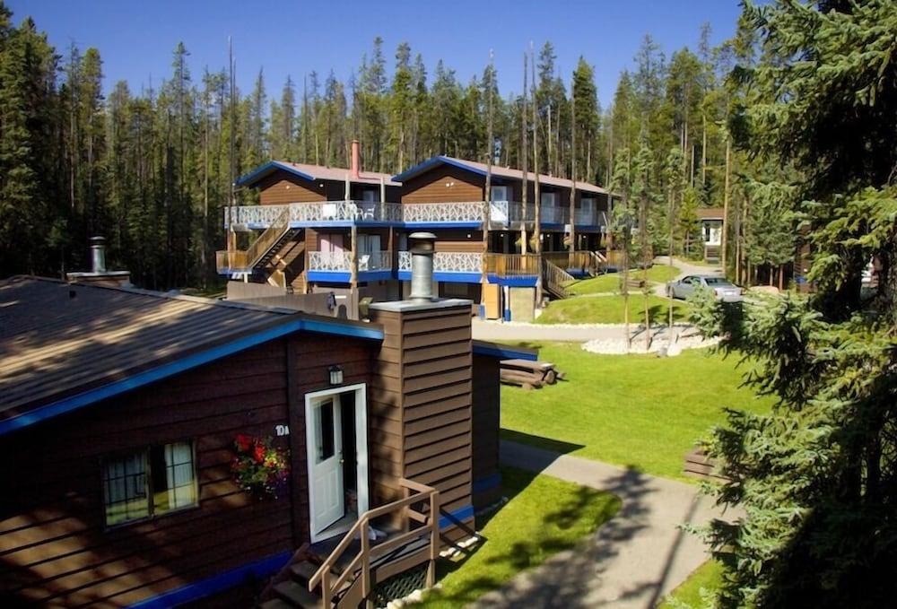 Sunwapta Falls Rocky Mountain Lodge Jasper Extérieur photo