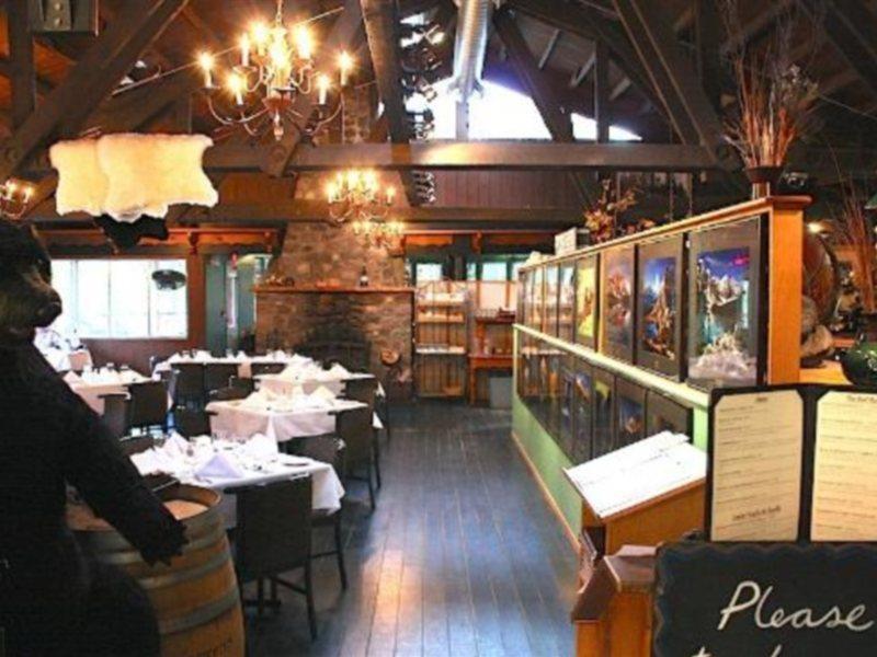Sunwapta Falls Rocky Mountain Lodge Jasper Extérieur photo